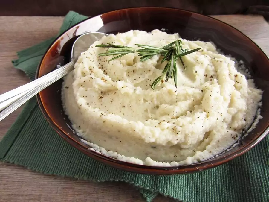 cauliflower and goat’s cheese puree